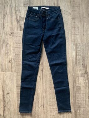 Levi’s High-rise Dark Blue Jeans